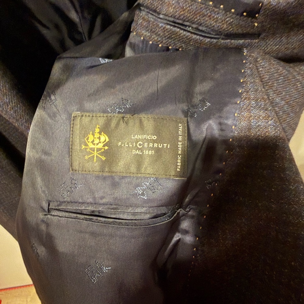 Jos. A. Bank 50R Blazer - 100% Italian Wool Cerruti 1881 Fabric - Charcoal Plaid - Picture 4 of 8